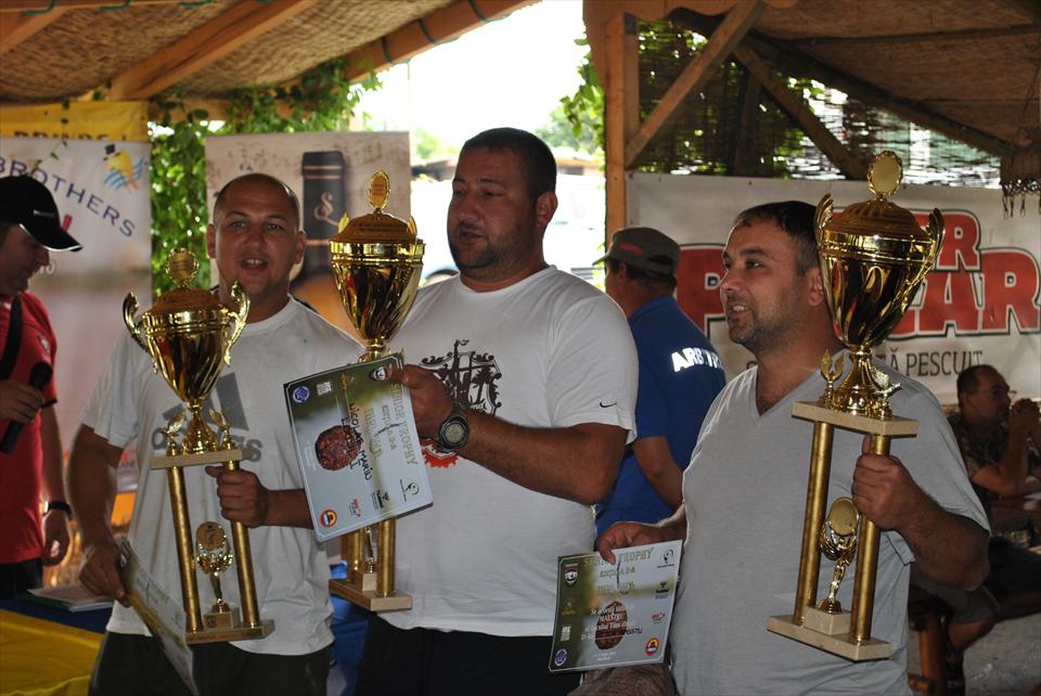 „GAOAZA” si „CIOARA” au castigat SENIOR TROPHY